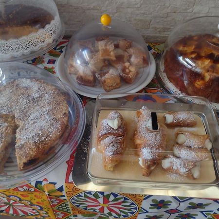 Bed & Breakfast Delle Palme Trapani Buitenkant foto