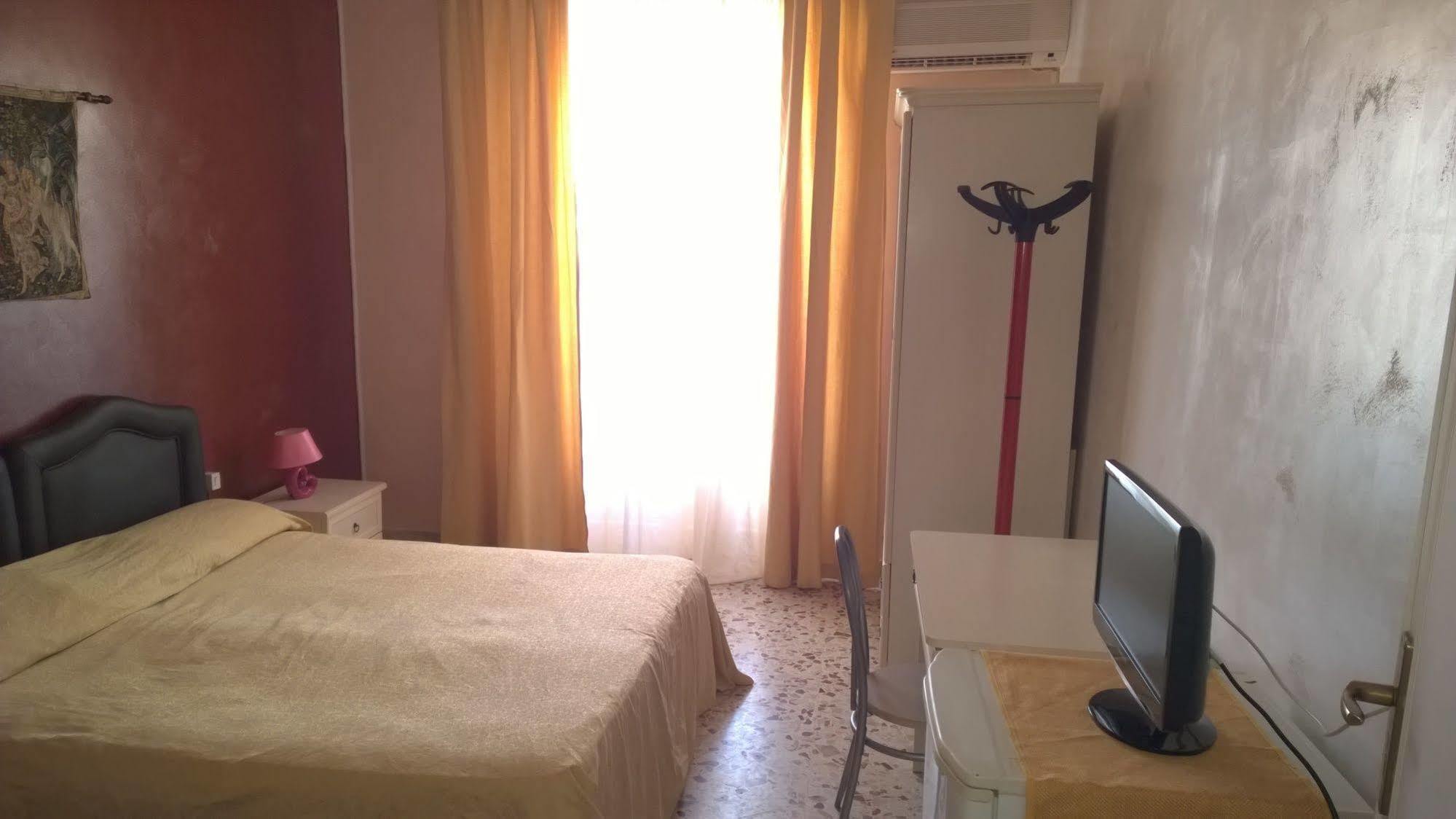 Bed & Breakfast Delle Palme Trapani Buitenkant foto