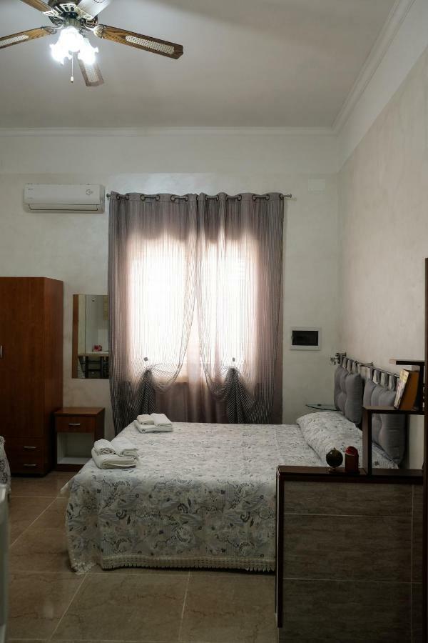 Bed & Breakfast Delle Palme Trapani Buitenkant foto